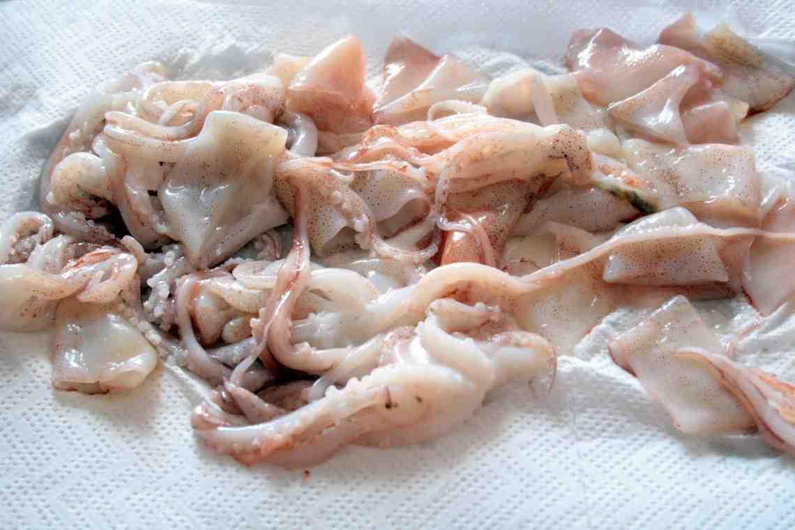 Как приготовить кальмаров в сметане? Готовим тушку кальмара